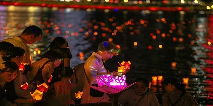 Trải nghiệm nghe ca Huế trên sông Hương – Nét đẹp văn hóa cần được gìn giữ