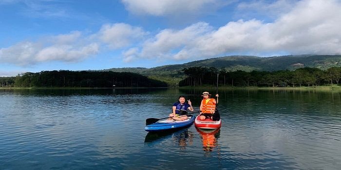 Chèo thuyền kayak/SUP tại Hồ Tuyền Lâm – Trải nghiệm du lịch thú vị nhất tại Đà Lạt