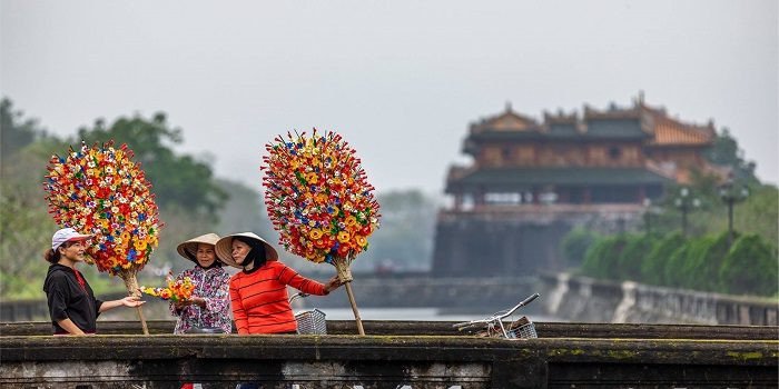 Du lịch Huế 2023 – Thấy Đông Ba là thấy Tết