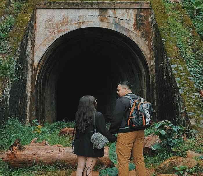 Đường hầm Hỏa Xa Đà Lạt – Không gian huyền ảo giữa thành phố ngàn hoa