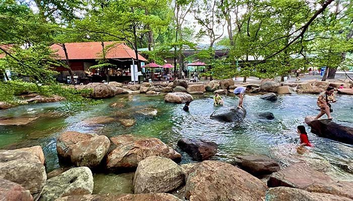 Khu du lịch Thủy Châu - Một địa điểm du lịch để trốn khỏi cái nắng gay gắt Sài Gòn