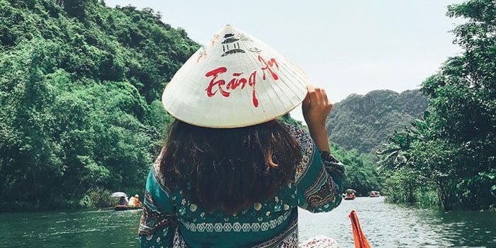 Review du lịch Hồ Đồng Chương: Sơn thủy hữu tình của mảnh đất Ninh Bình