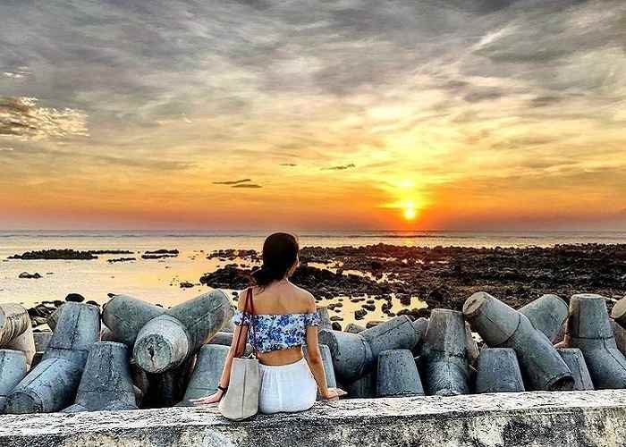 Hòn Mù Cu – View ngắm bình minh triệu đô của Lý Sơn