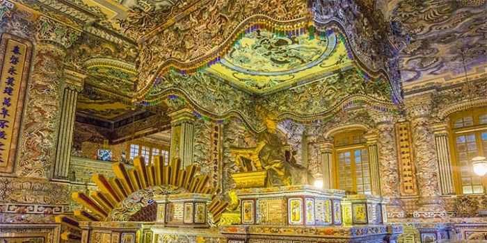 Khám phá các Lăng tẩm cổ kính tại Huế