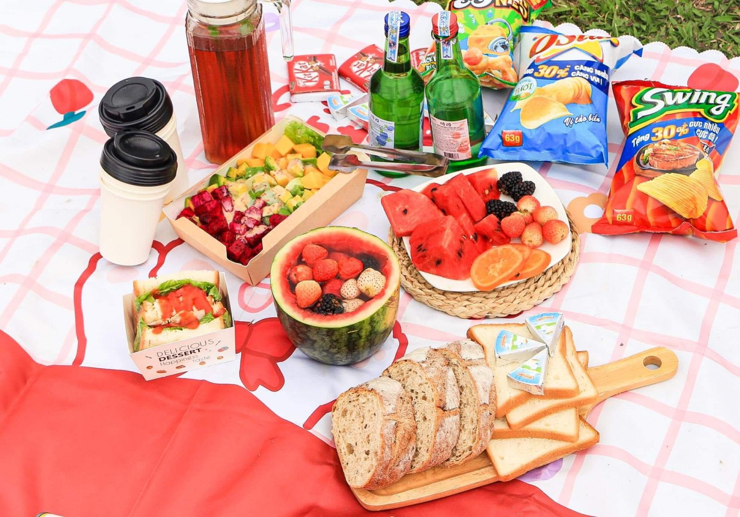 Review địa điểm picnic cuối tuần tại Hồ Điều Hòa - Hà Nội
