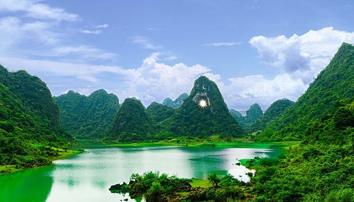 Núi Thủng Cao Bằng - Ngọn núi thủng độc nhất ở tại mảnh đất biên cương tổ quốc