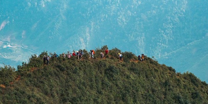 Chinh phục đỉnh Tà Chì Nhù - Ngắm hoa chi pâu trên nóc nhà Yên Bái