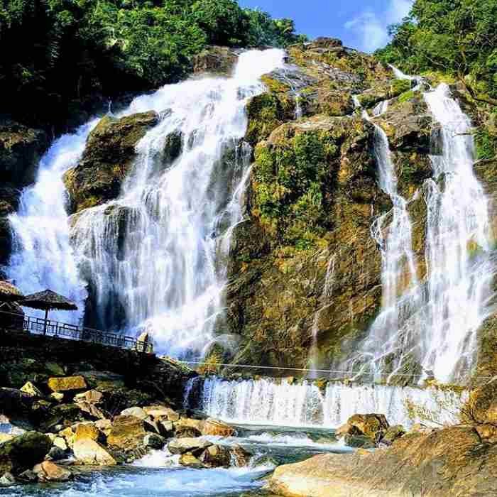 Khám phá thác Trắng Minh Long – Sự kỳ vĩ của thiên nhiên Quảng Ngãi