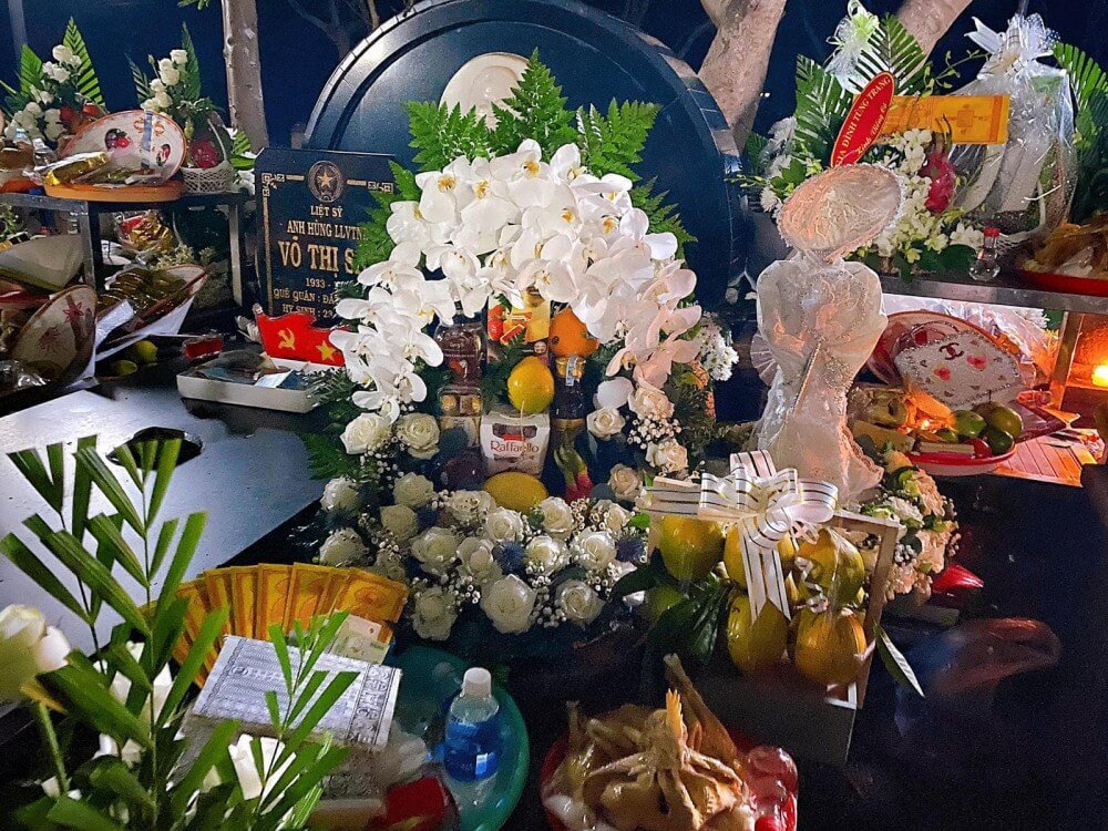 Những chia sẻ bổ ích nhất cho bạn về viếng mộ chị Võ Thị Sáu